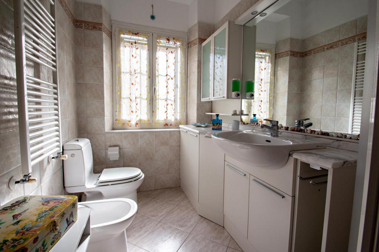 La Casa Di Ele, Parcheggio Privato Gratuito Apartment La Spezia Luaran gambar